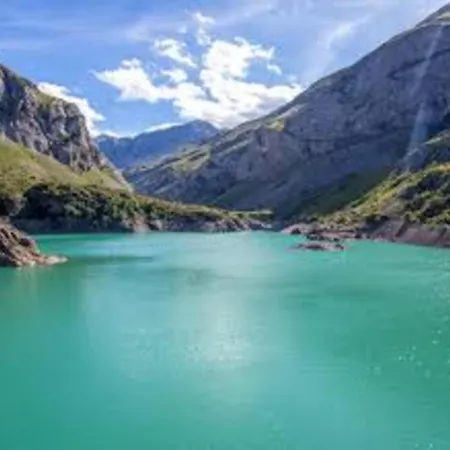 Gary Vallee Holiday home Sazos